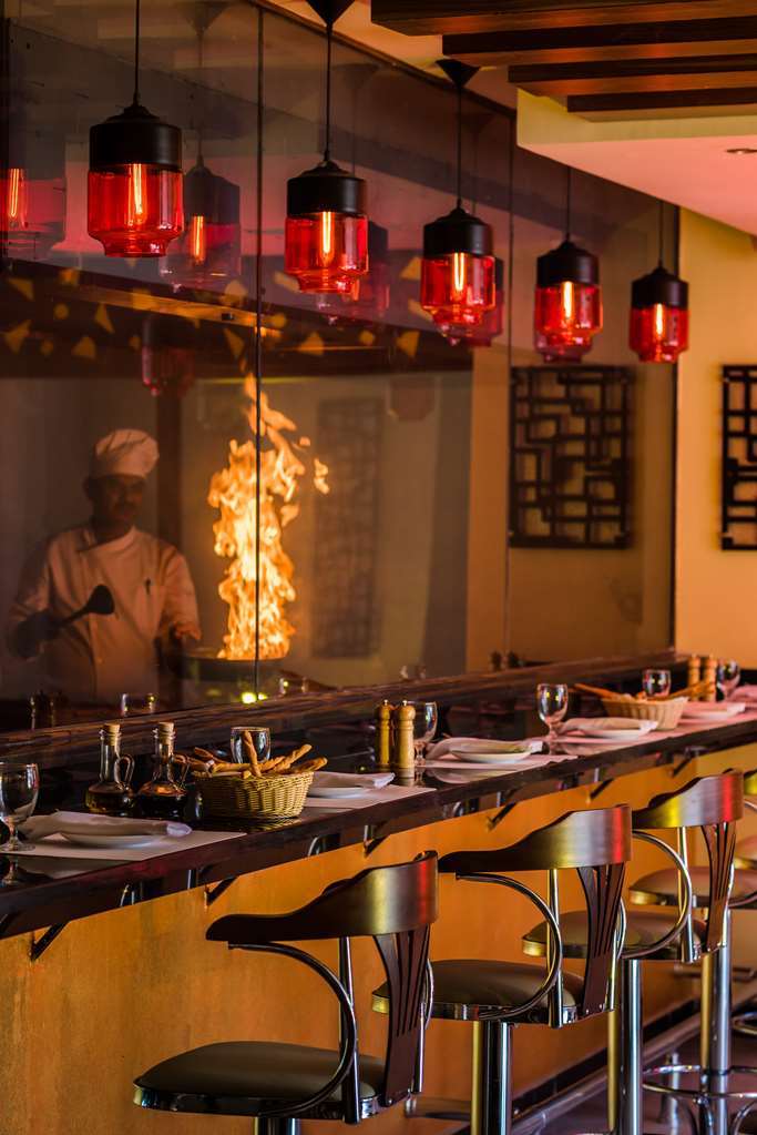 Golden Tulip Dar Es Salaam City Center Hotel Εστιατόριο φωτογραφία